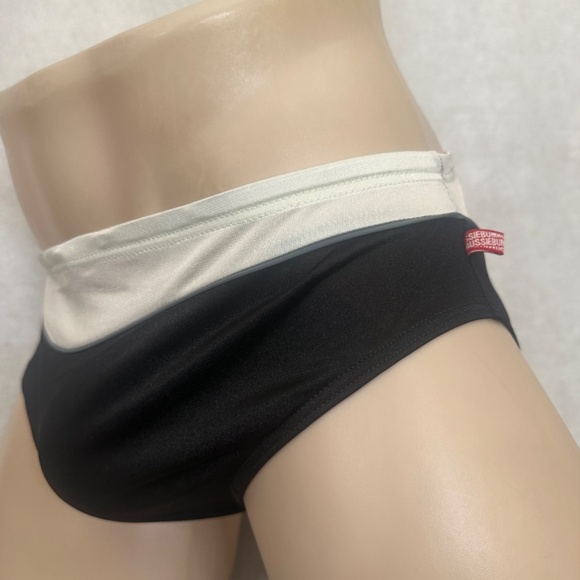 Aussiebum Swimsuit 32-38" waist Gently worn Nylon / spandex No size - Picture 2 of 4